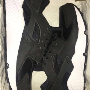 Women's Air Huarache Run